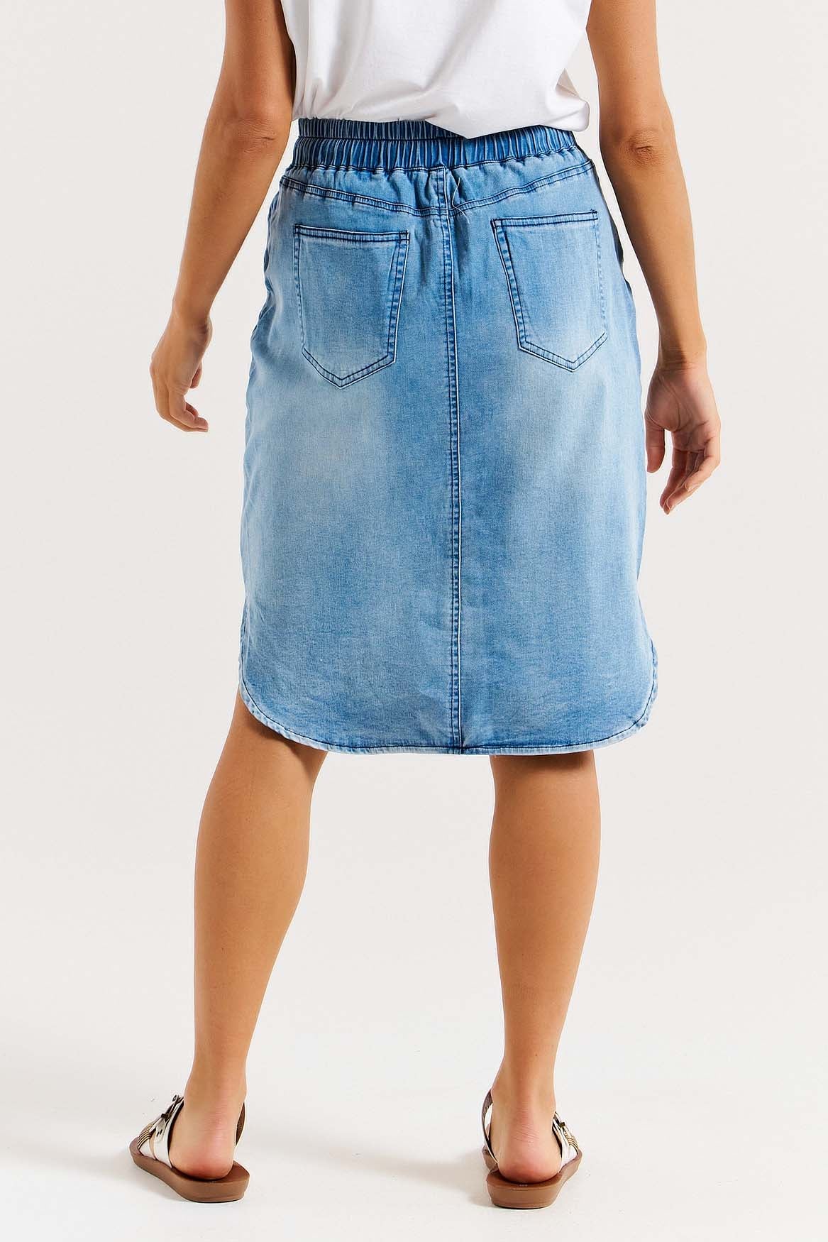 Betty Basics Alina Denim Skirt in Denim Blue