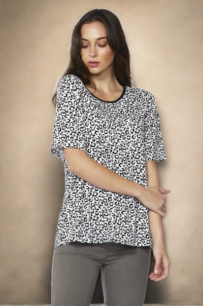 Betty Basics Los Angeles Tee in Snow Leopard - Hey Sara