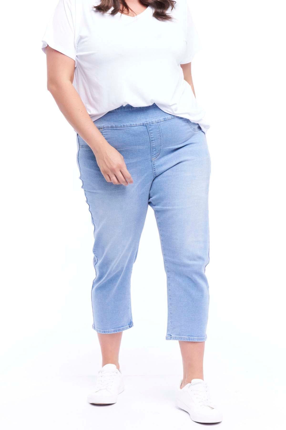 Betty Basics Maisie Capri Jean in Ice Blue - Hey Sara