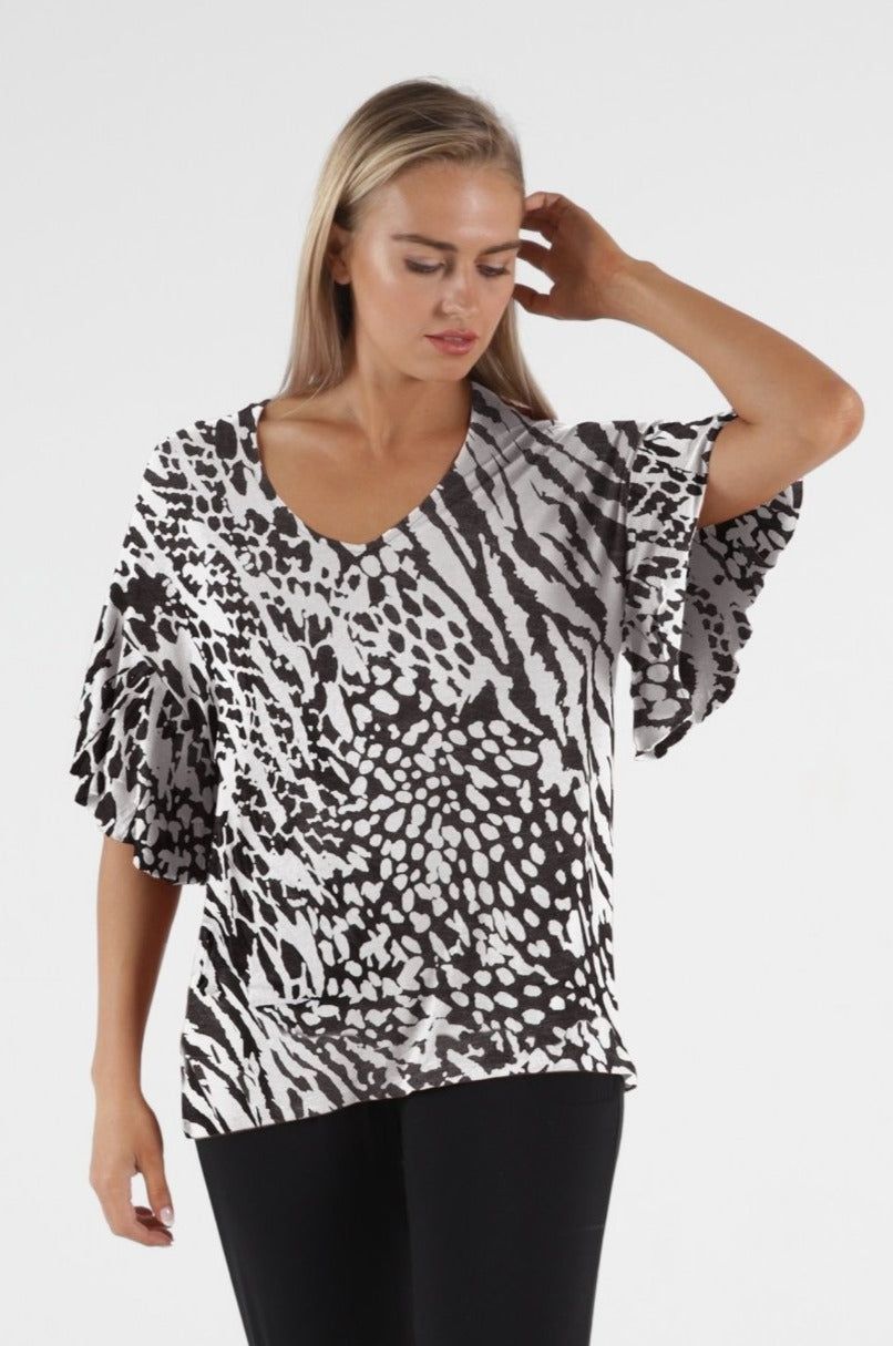 Betty Basics Ripon Top in Instinct Print - Hey Sara