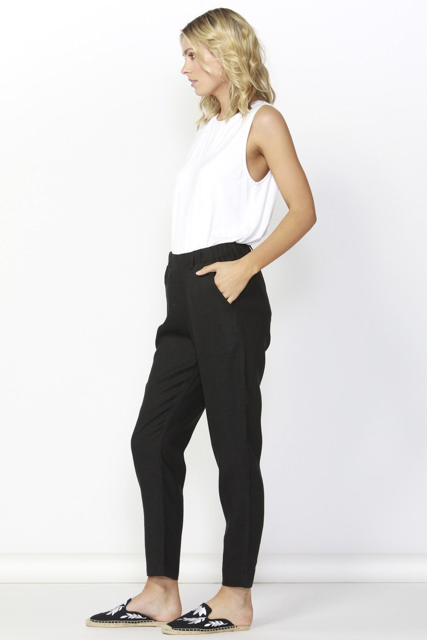 Betty Basics Rocco Linen Pant in Black - Hey Sara