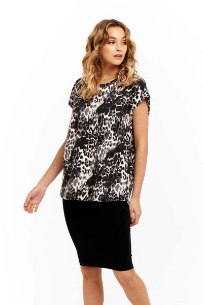 Betty Basics Tyra Top in Nala Print - Hey Sara