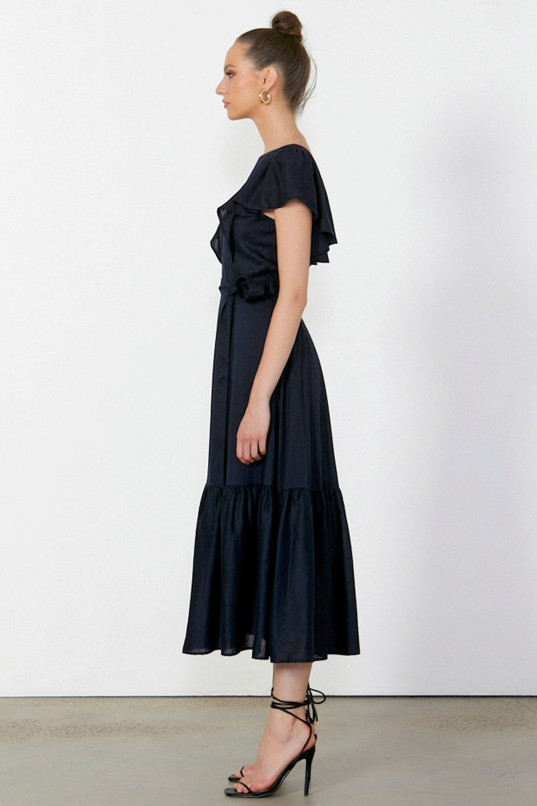 SHOP MIDI DRESSES – Hey Sara