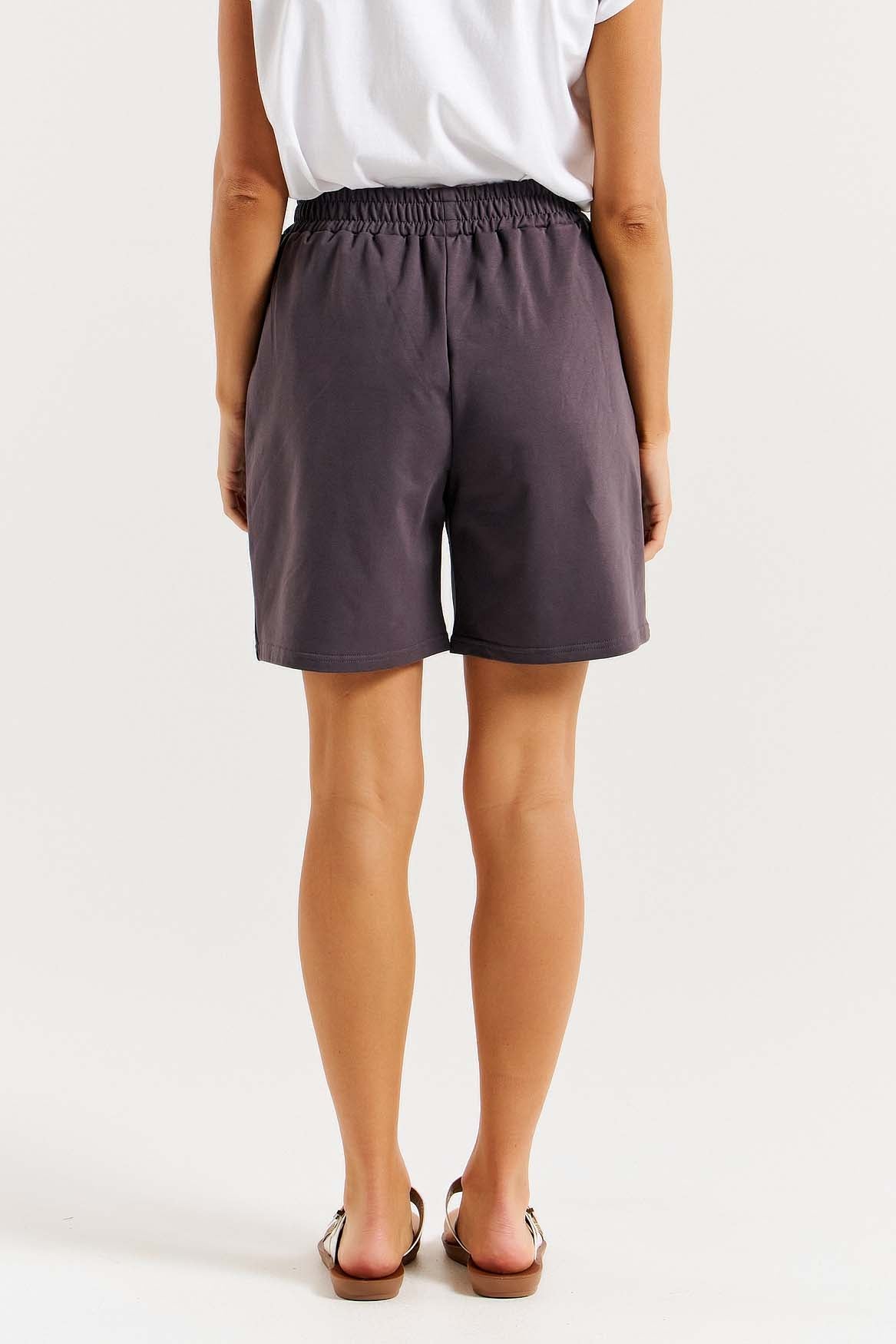 Betty Basics Harvard Short in Smoke Grey