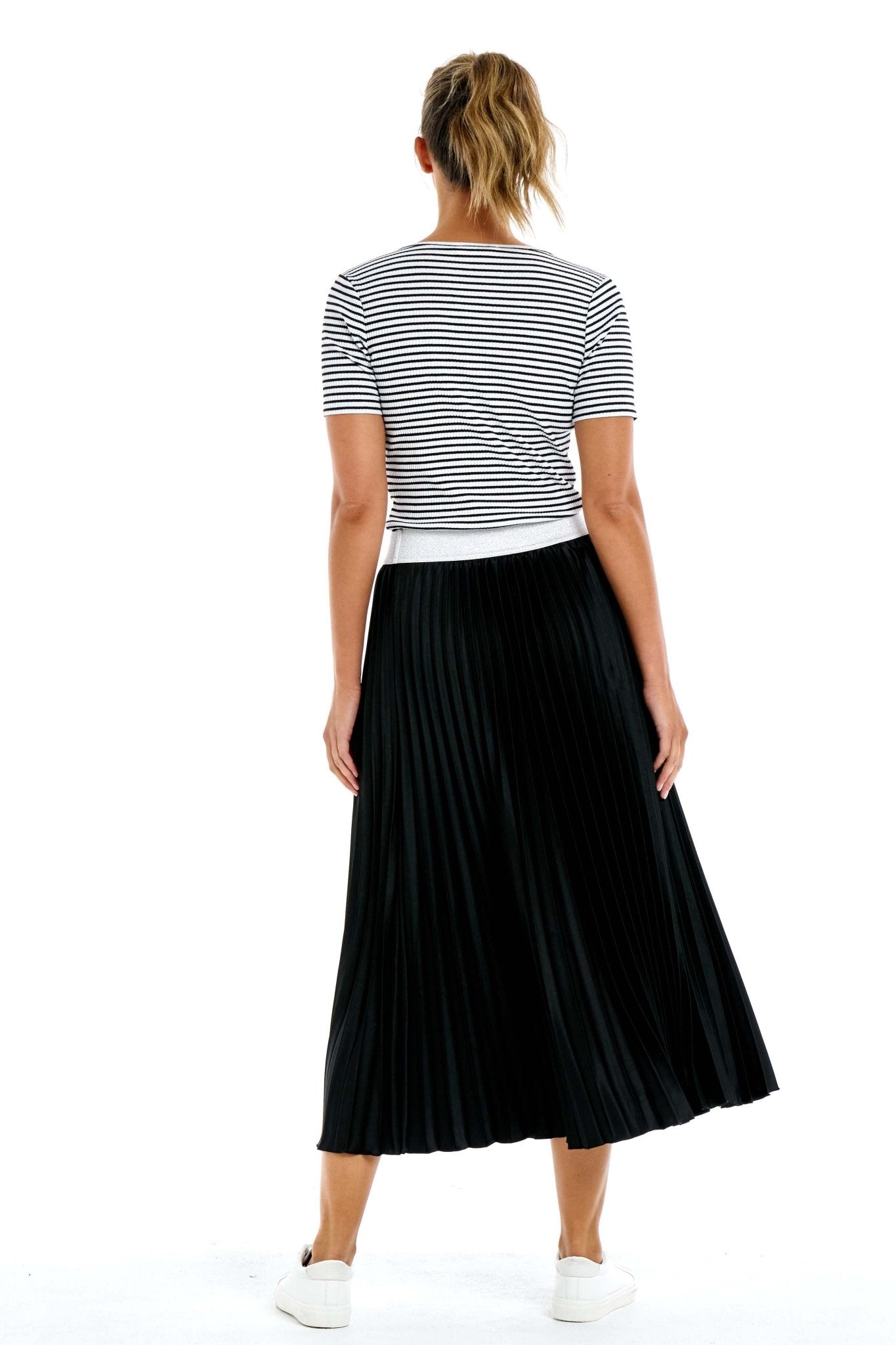 Betty Basics Briar Pleated Midi Skirt in Black - Hey Sara