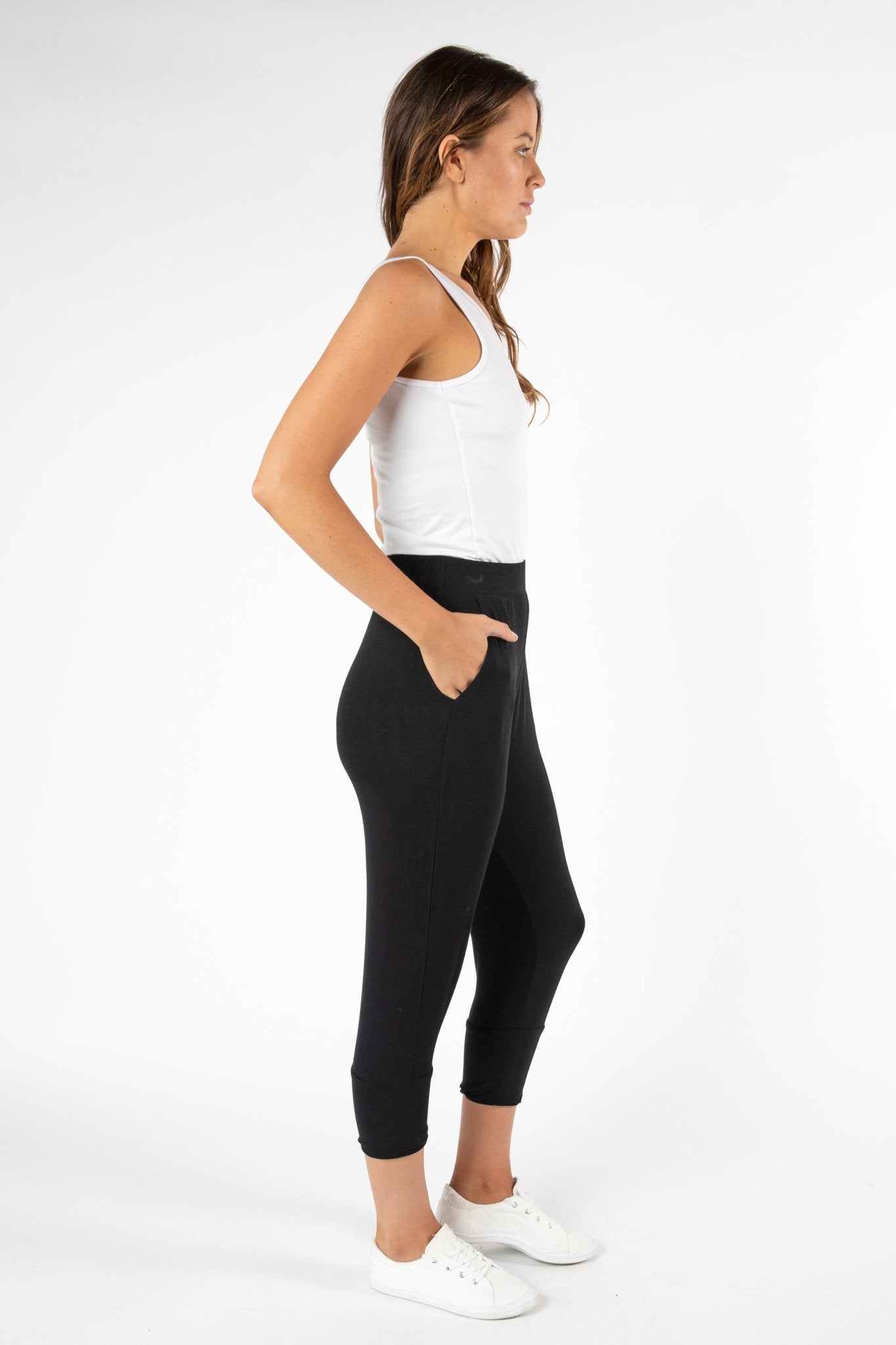Betty Basics Lyon Pant in Black Size 8 or 10 Only - Hey Sara