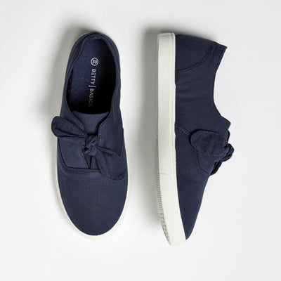 Betty Basics Nautic Plimsolls in Navy Size 6 or 7 Only - Hey Sara