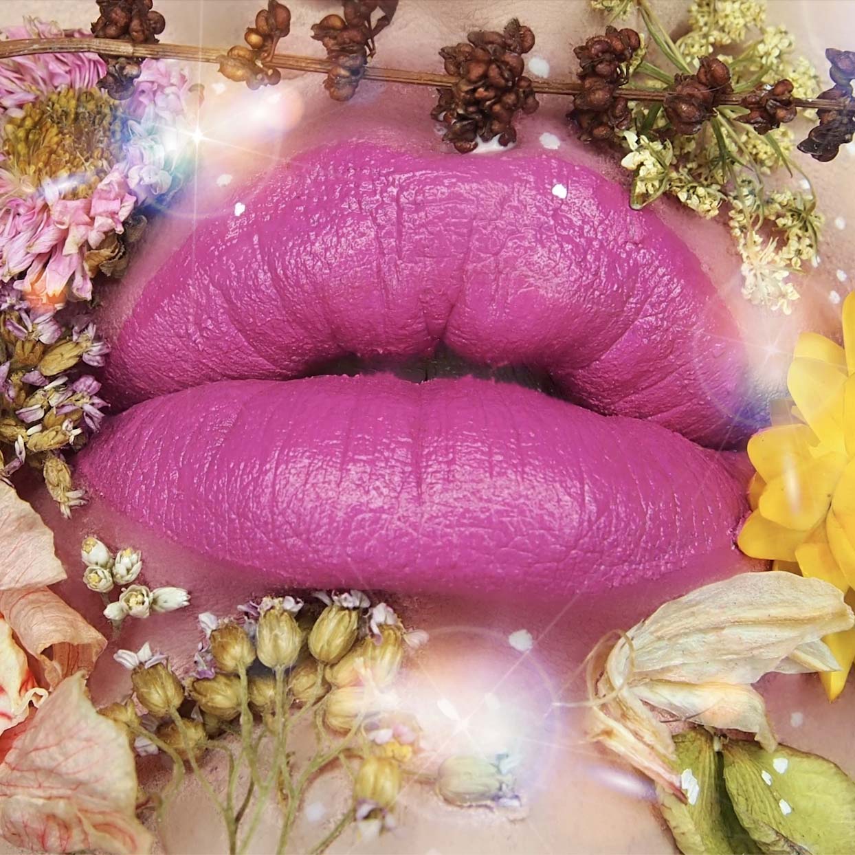Shanghai Suzy - Dahlia Whipped Matte Luxe Formula Lipstick - Hey Sara